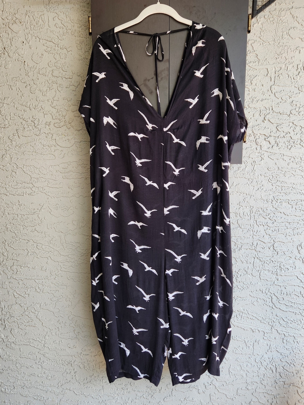 Women's Body Glove Black Jumpsuit with White Seagull Print Size Large V Neck